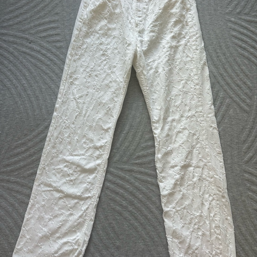Zara White Textured Design Jeans